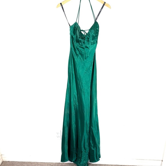 Vintage Zum Zum by Niki Livas Emerald Green Satin Halter Evening Gown Prom Dress - Picture 3 of 16